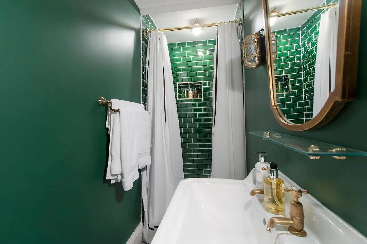Central Luxury Bath Garden Apartment Free Parking United Kingdom